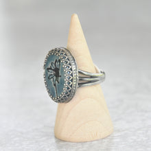 Load image into Gallery viewer, Botanical Ring • Size 6.5 US