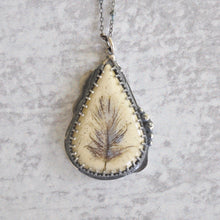 Load image into Gallery viewer, Feather Pendant No. 3