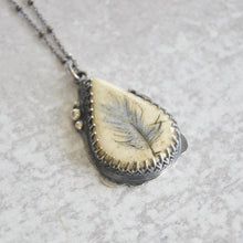 Load image into Gallery viewer, Feather Pendant No. 2