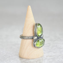 Load image into Gallery viewer, Peridot Faceted Ring No. 1  • Size 8 US