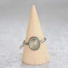 Load image into Gallery viewer, Reticulated Quartz Ring • Size 7.5 US