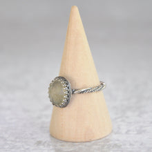 Load image into Gallery viewer, Reticulated Quartz Ring • Size 7.5 US