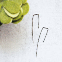 Load image into Gallery viewer, Silver Twisted Threader Earrings